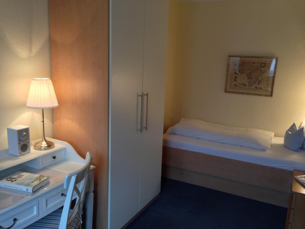 Clausen Hotell Westerland Exteriör bild