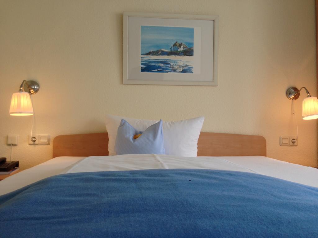 Clausen Hotell Westerland Exteriör bild