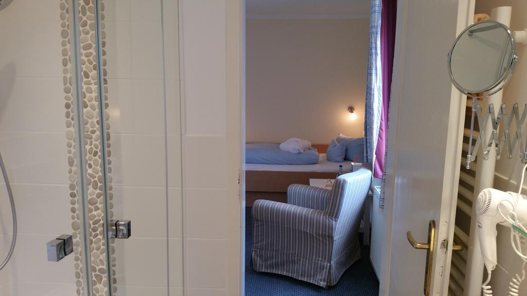 Clausen Hotell Westerland Exteriör bild