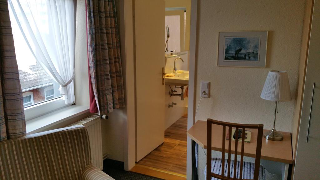 Clausen Hotell Westerland Exteriör bild