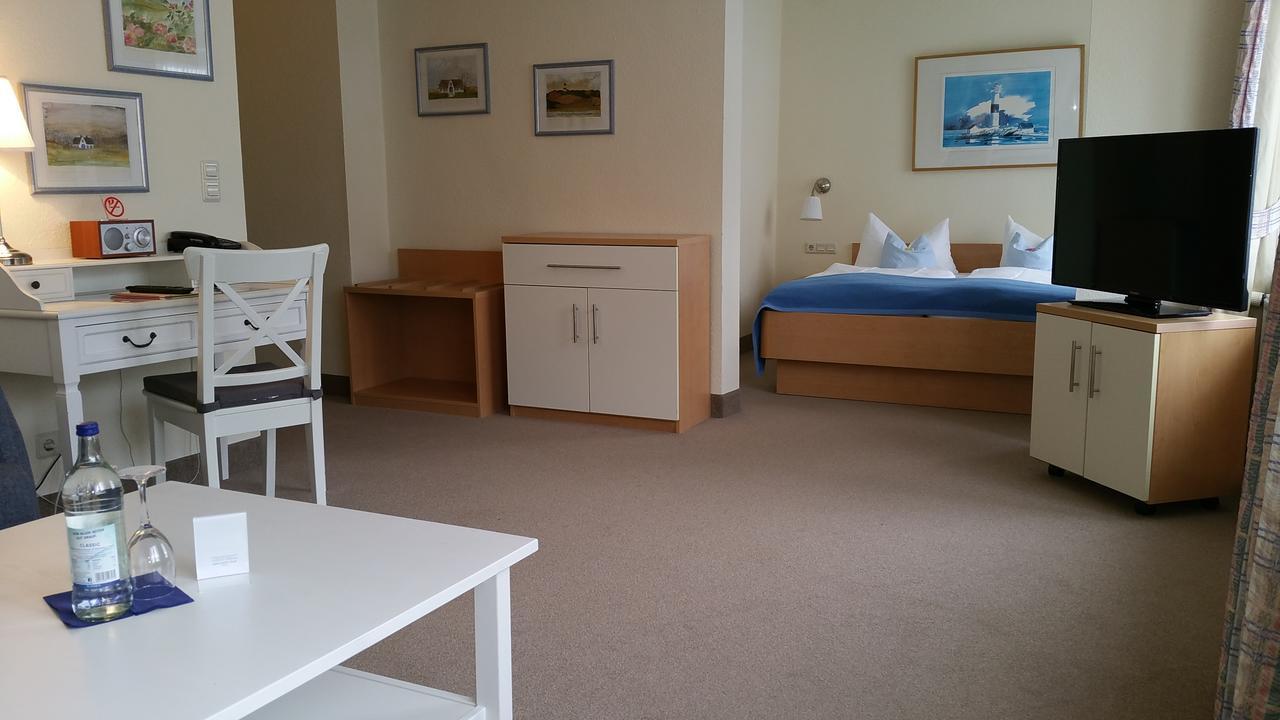 Clausen Hotell Westerland Exteriör bild